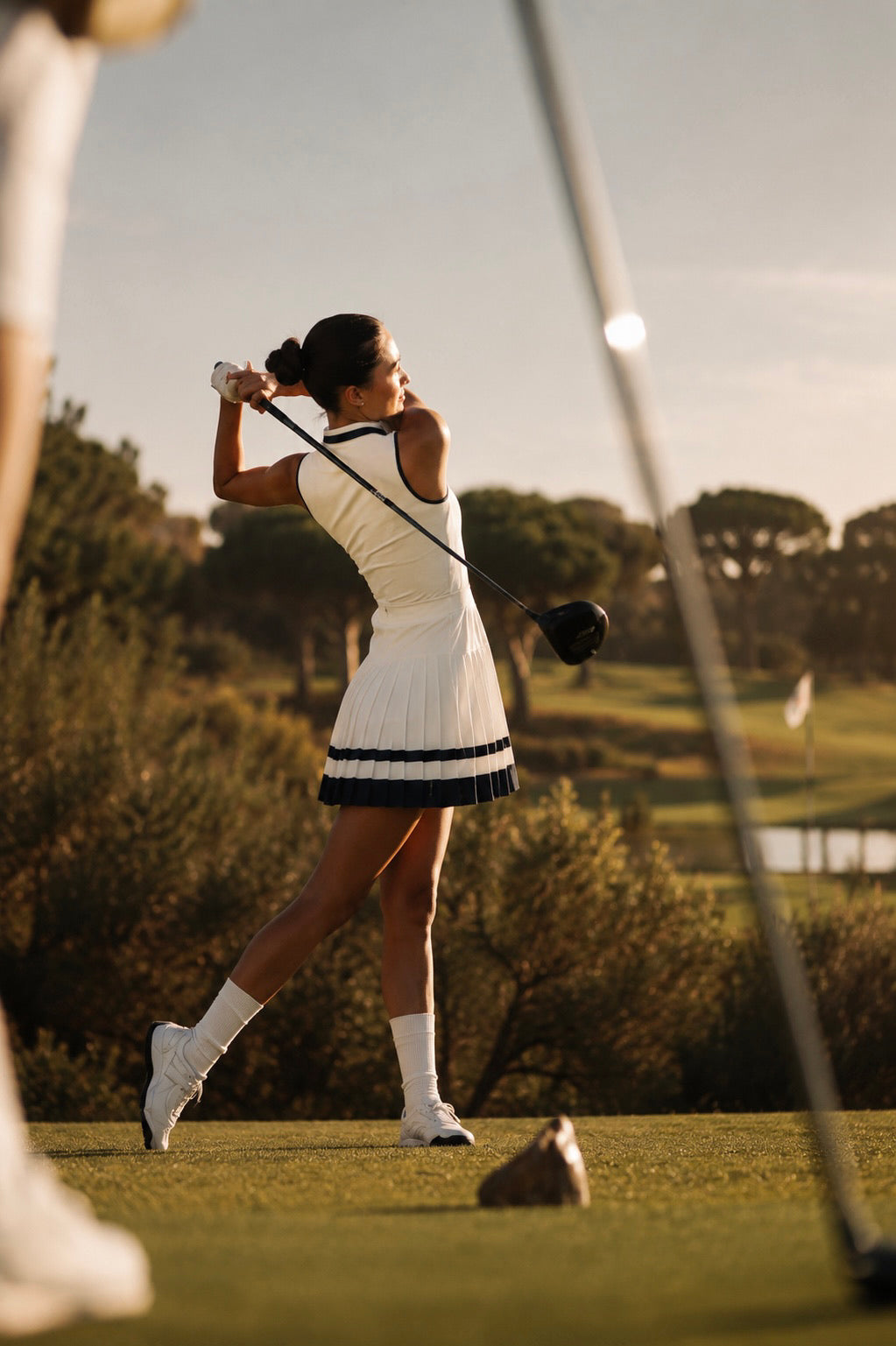 The Heritage Club Dress – White & Navy
